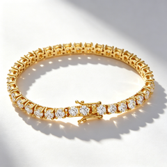 Tennis bracelet with full diamond studs