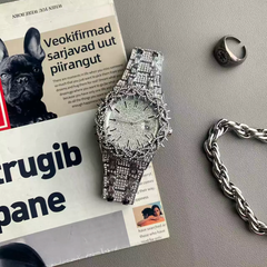 Thorn Crown Diamond-studded Watch
