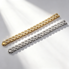 Hip-hop diamond-encrusted tank bracelet