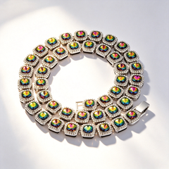 Colorful glass bead bracelet with diamonds